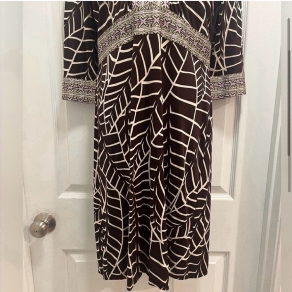 TORY BURCH Brown Banana Leaf Print V-Neck Empire Silk Sheath Dress - Small-EUC - Picture 3 of 9